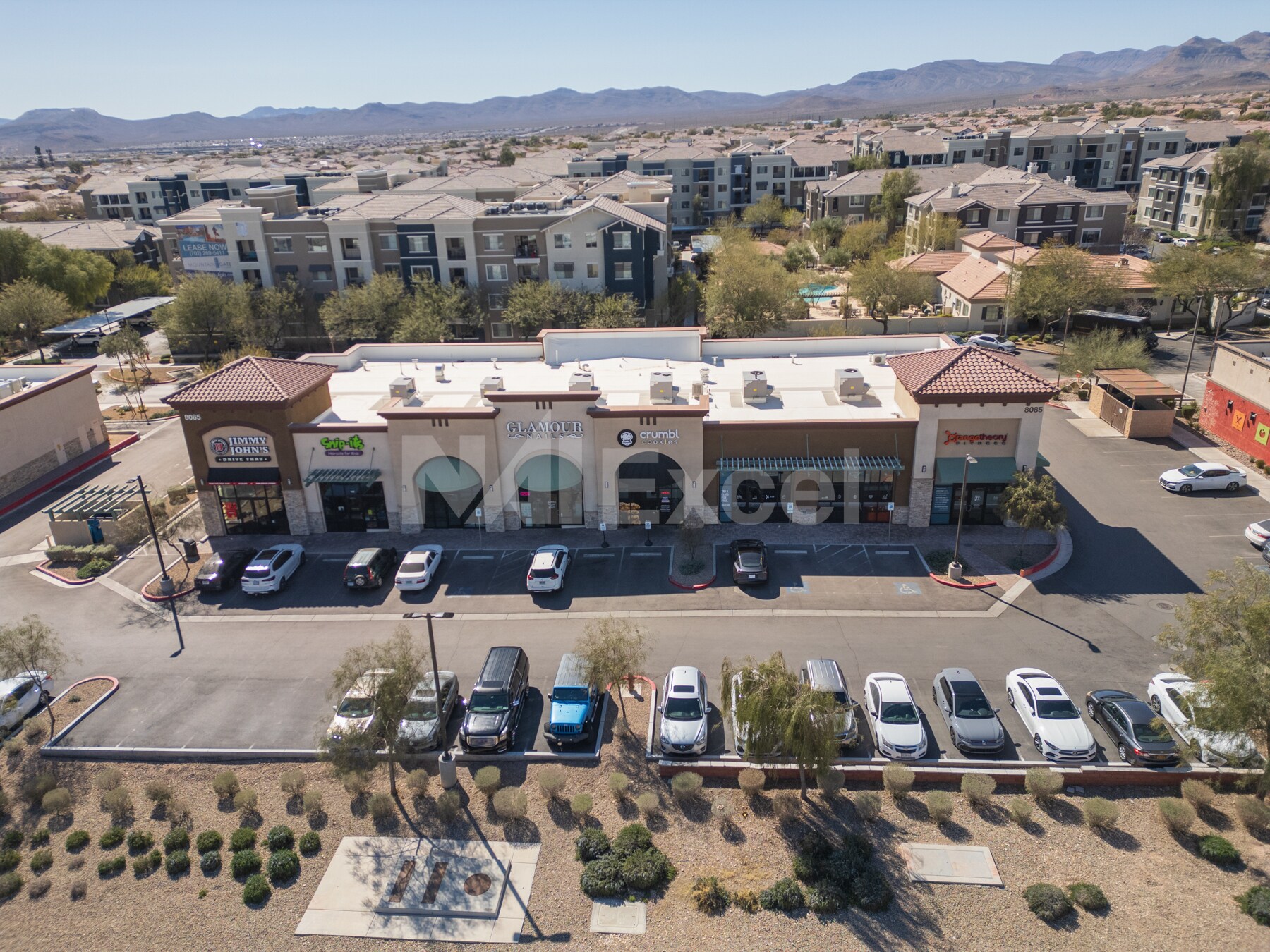 8085 Blue Diamond Rd, Las Vegas, NV à louer Photo de l’immeuble– Image 1 sur 5