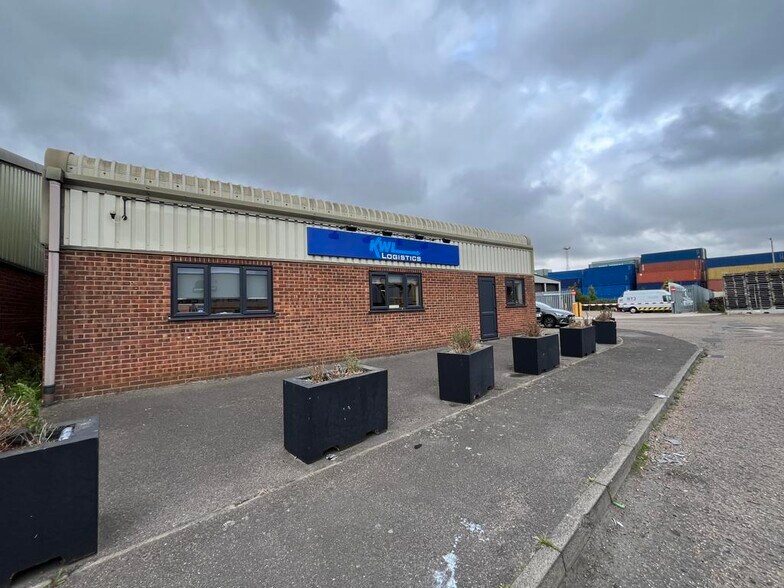 11-15 Schneider Business Park, Felixstowe à vendre - Photo de l’immeuble – Image 1 sur 5