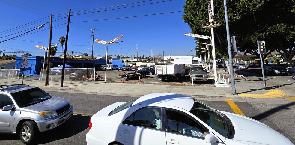 7959 Greenleaf Ave, Whittier, CA à louer - Photo de l’immeuble – Image 2 sur 6