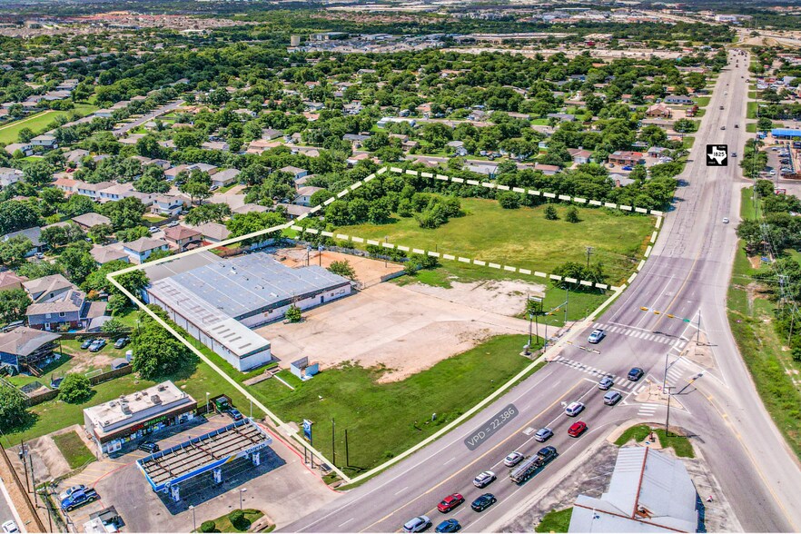 2939 W Pecan St, Pflugerville, TX à louer - Photo de l’immeuble – Image 2 sur 11