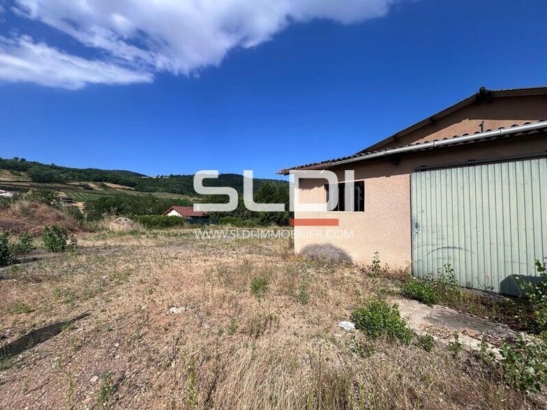 Les Verchères, Létra à vendre - Photo de l’immeuble – Image 2 sur 11