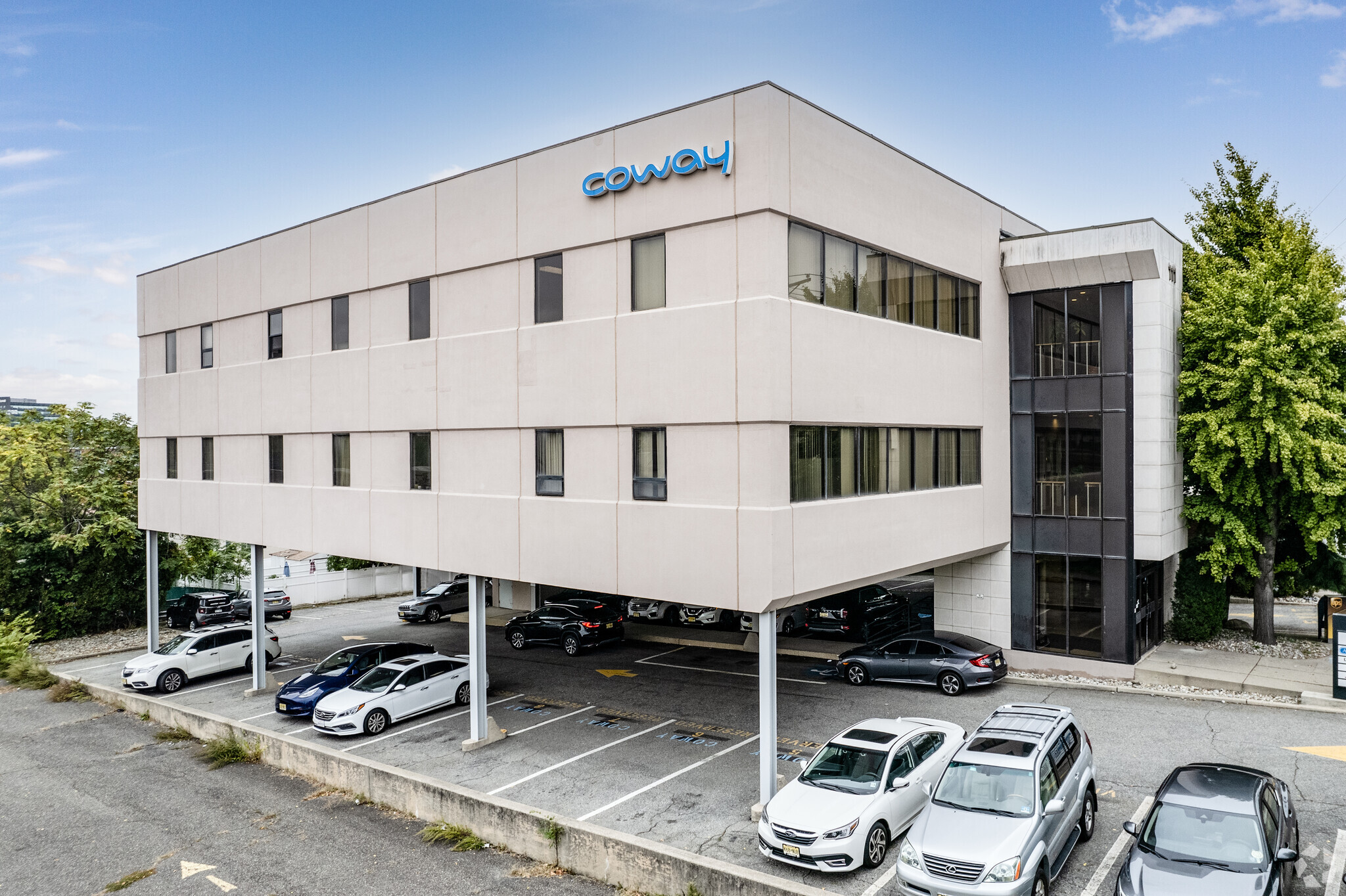 111 Grand Ave, Palisades Park, NJ à louer Photo principale– Image 1 sur 6
