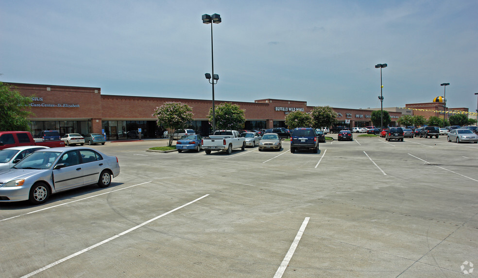 3939-3965 N Dowlen Rd, Beaumont, TX à louer - Photo de l’immeuble – Image 2 sur 6