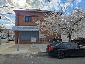 683-685 Henderson Ave, Staten Island, NY à louer Photo intérieure– Image 2 sur 7