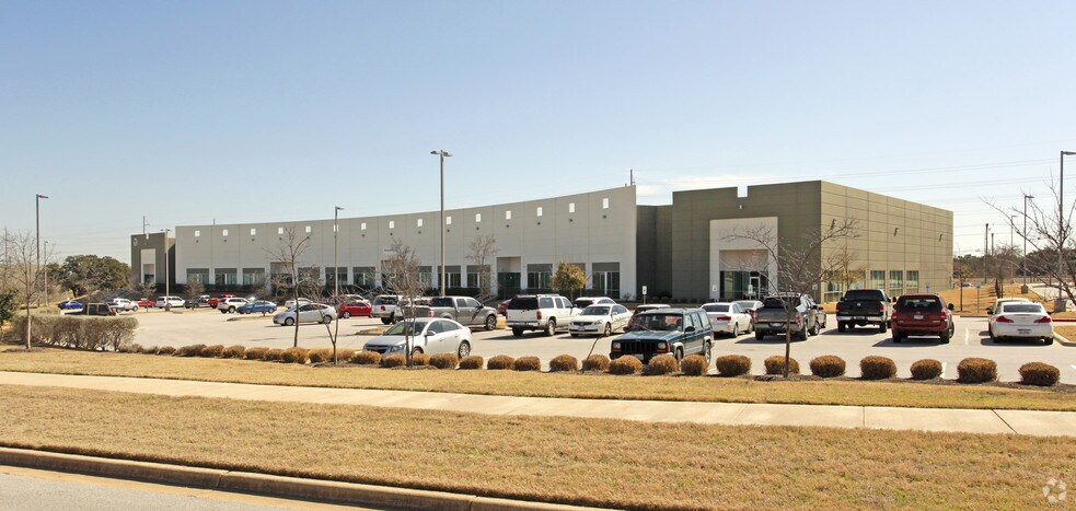 9825 Spectrum Dr, Austin, TX à louer - Photo de l’immeuble – Image 2 sur 10