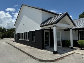 10753 S US Highway 1, Port Saint Lucie, FL à louer Photo de l’immeuble– Image 1 sur 7