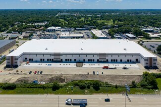 Plus de détails pour 2300 Warrenville Rd, Downers Grove, IL - Industriel/Logistique à louer
