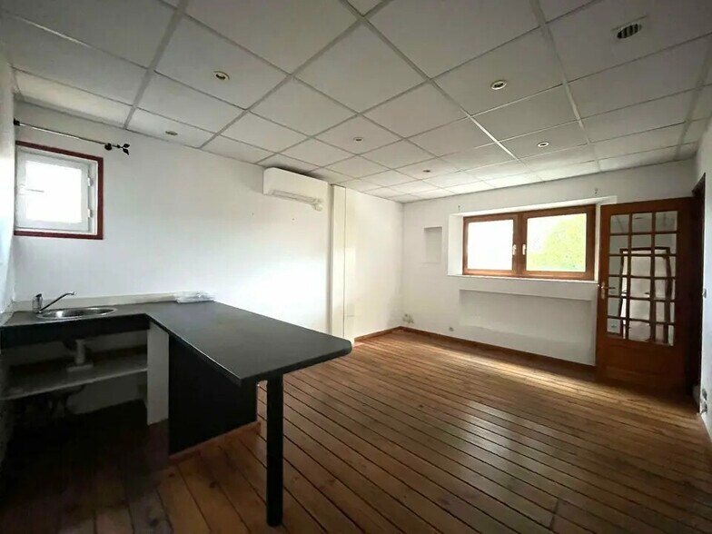 Bureau dans Le Cannet à louer - Photo de l’immeuble – Image 1 sur 4