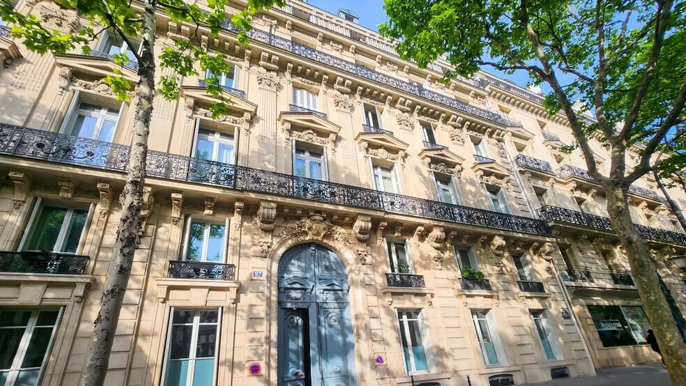 Bureau dans Paris à louer - Photo de l’immeuble – Image 1 sur 7