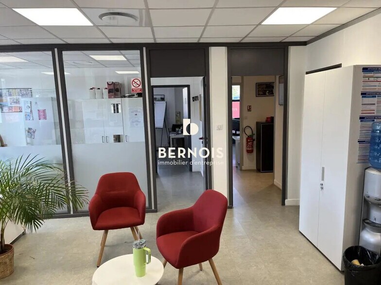 Bureau dans La Garde à louer - Photo de l’immeuble – Image 1 sur 6