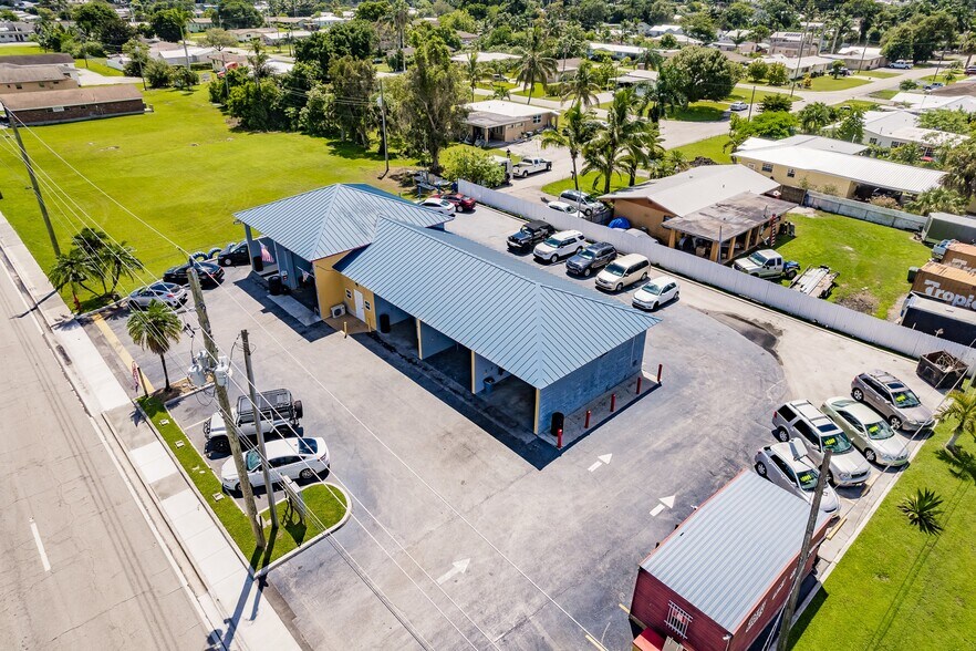 400 NW Avenue L, Belle Glade, FL à vendre - Photo de l’immeuble – Image 2 sur 14