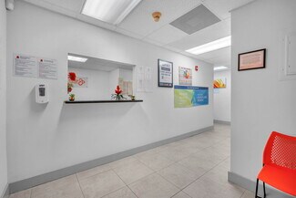 Plus de détails pour 8900 SW 107th Ave, Miami, FL - Bureau à louer