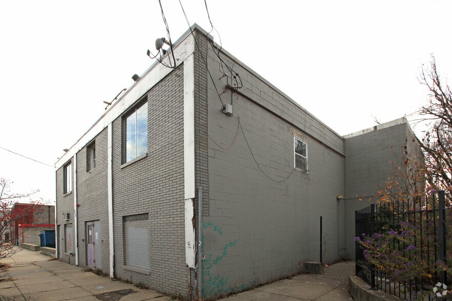 822 E Market St, Louisville, KY à louer - Photo principale – Image 1 sur 7
