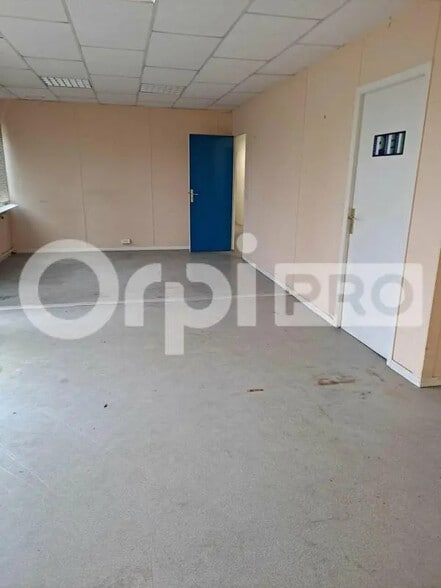 Bureau dans Épernay à louer - Photo de l’immeuble – Image 3 sur 5