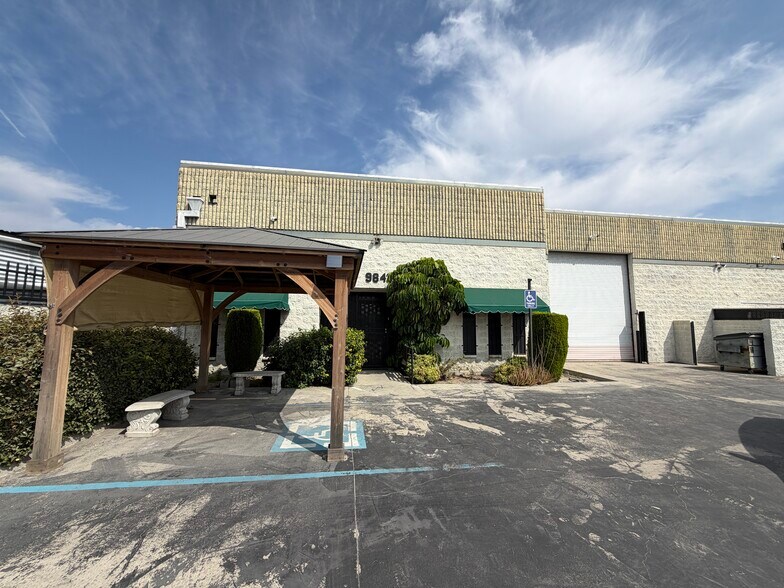 9843 Klingerman St, South El Monte, CA à vendre - Photo de l’immeuble – Image 2 sur 7