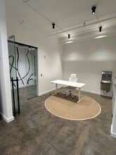 244-252 W 54th St, New York, NY à louer Photo intérieure– Image 1 sur 8