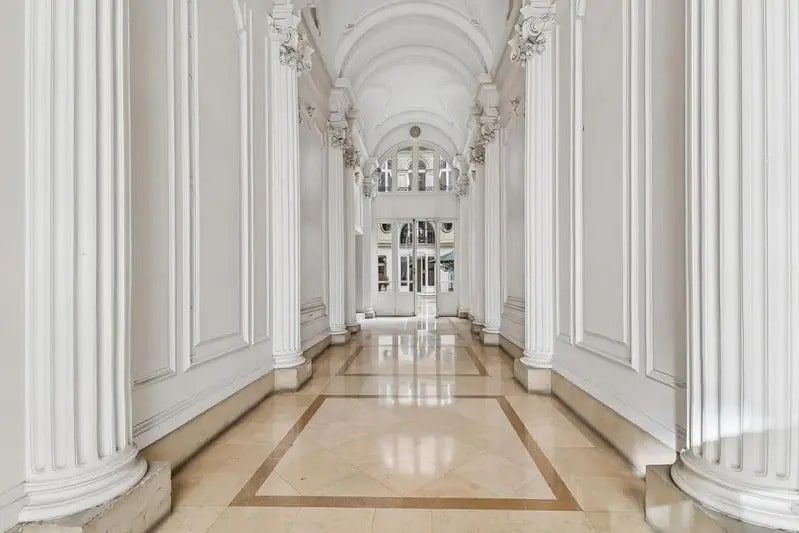 28 Rue De Mogador, Paris à louer - Photo de l’immeuble – Image 2 sur 9