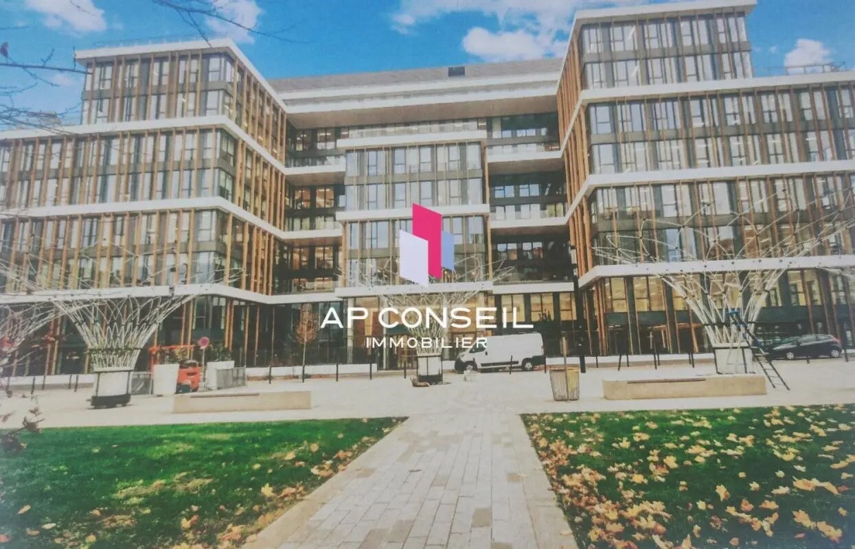  dans Montigny-le-Bretonneux à vendre Photo de l’immeuble– Image 1 sur 1