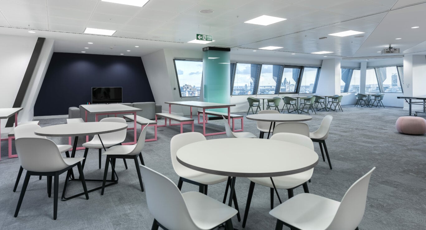 3 Minster Ct, Londres à louer Photo intérieure– Image 1 sur 4