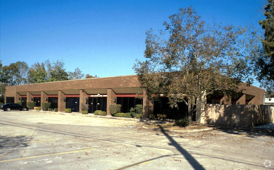 8300-8310 W Little York Rd, Houston, TX à vendre - Photo de l’immeuble – Image 2 sur 7