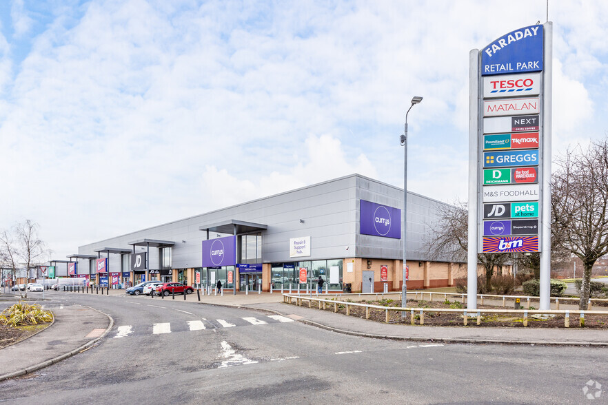 3 Coatbank St, Coatbridge à louer - Photo principale – Image 2 sur 2
