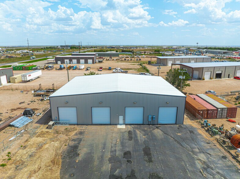 7409 Industrial Ave, Midland, TX à vendre - Photo de l’immeuble – Image 2 sur 4