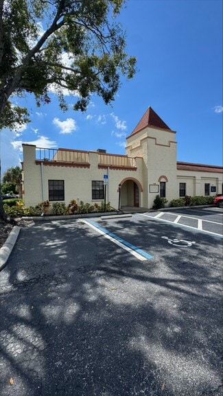 Plus de détails pour 1684 N Belcher Rd, Clearwater, FL - Local d'activités à louer