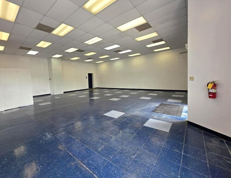 406 E 2nd St, Del Rio, TX à vendre - Photo de l’immeuble – Image 3 sur 7