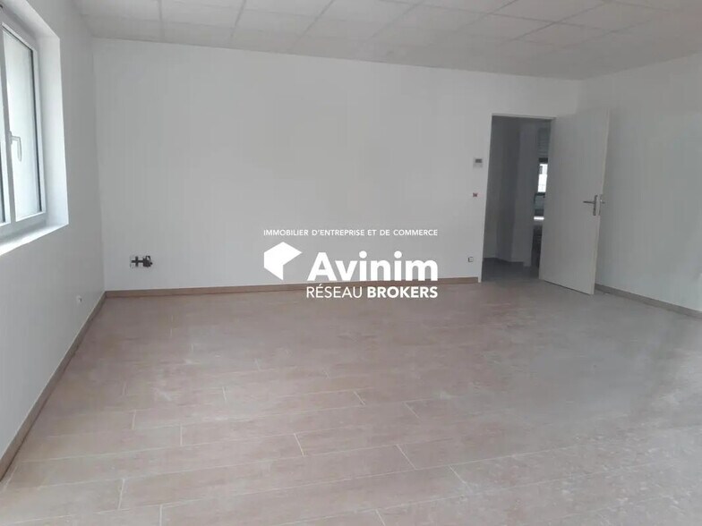 Local d’activités dans Chambéry à louer - Photo intérieure – Image 3 sur 8