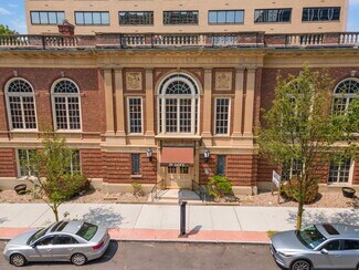 Plus de détails pour 19 Dove St, Albany, NY - Bureau à louer