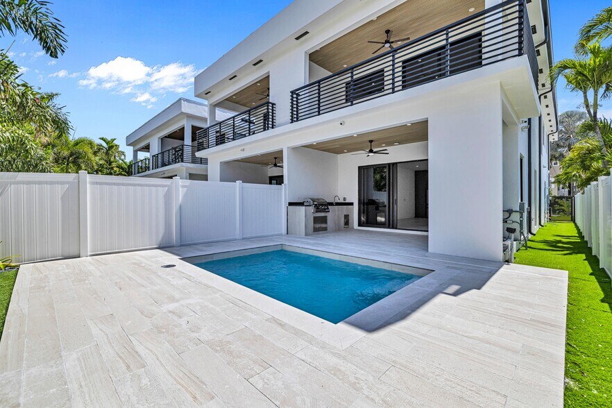 1233 NE 12th Ave, Fort Lauderdale, FL à vendre - Photo de l’immeuble – Image 3 sur 55