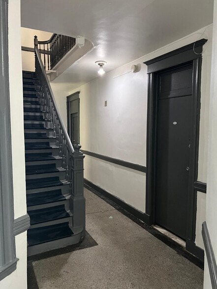 570 56th St, West New York, NJ à vendre - Photo intérieure – Image 3 sur 8