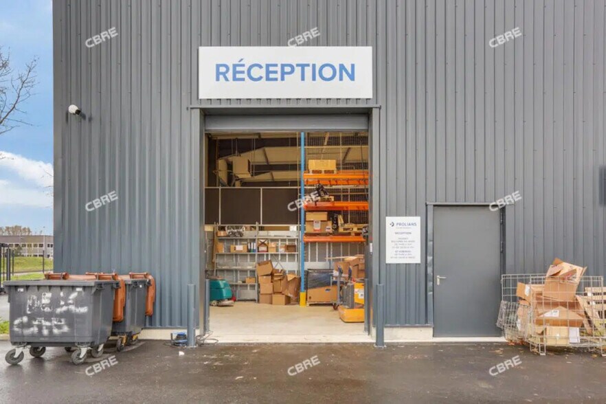 Bureau dans Bondoufle à louer - Photo de l’immeuble – Image 3 sur 5