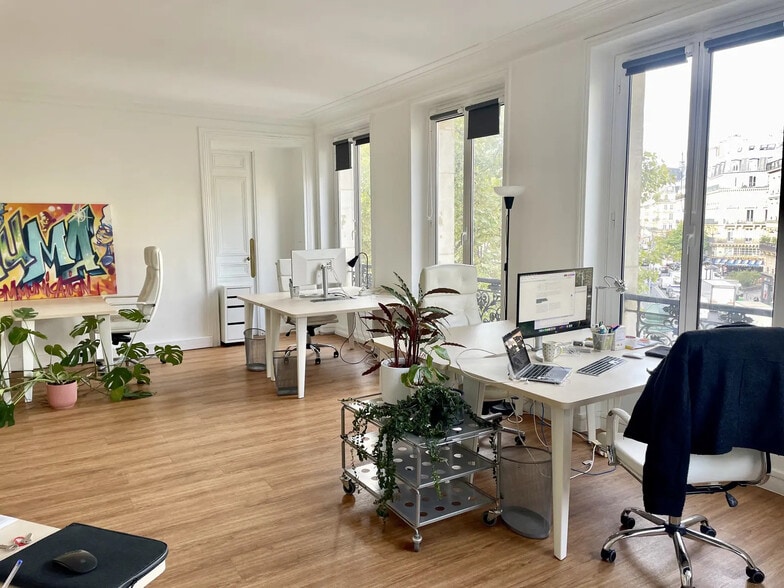 70 Boulevard De Sébastopol, Paris à louer - Photo de l’immeuble – Image 2 sur 10