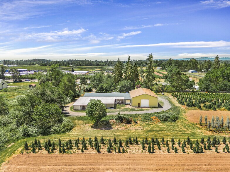 24196 S Barlow Rd, Canby, OR à vendre - Photo de l’immeuble – Image 3 sur 13