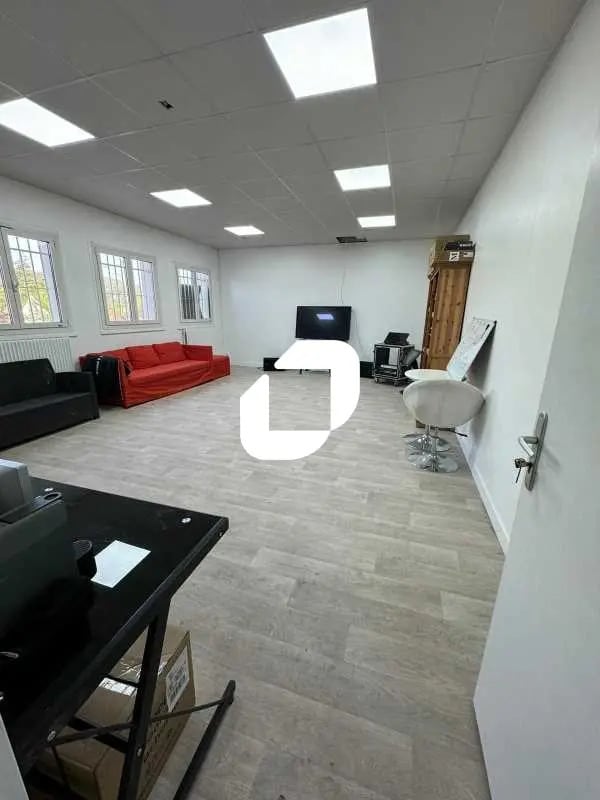 Plus de détails pour Bureau à louer