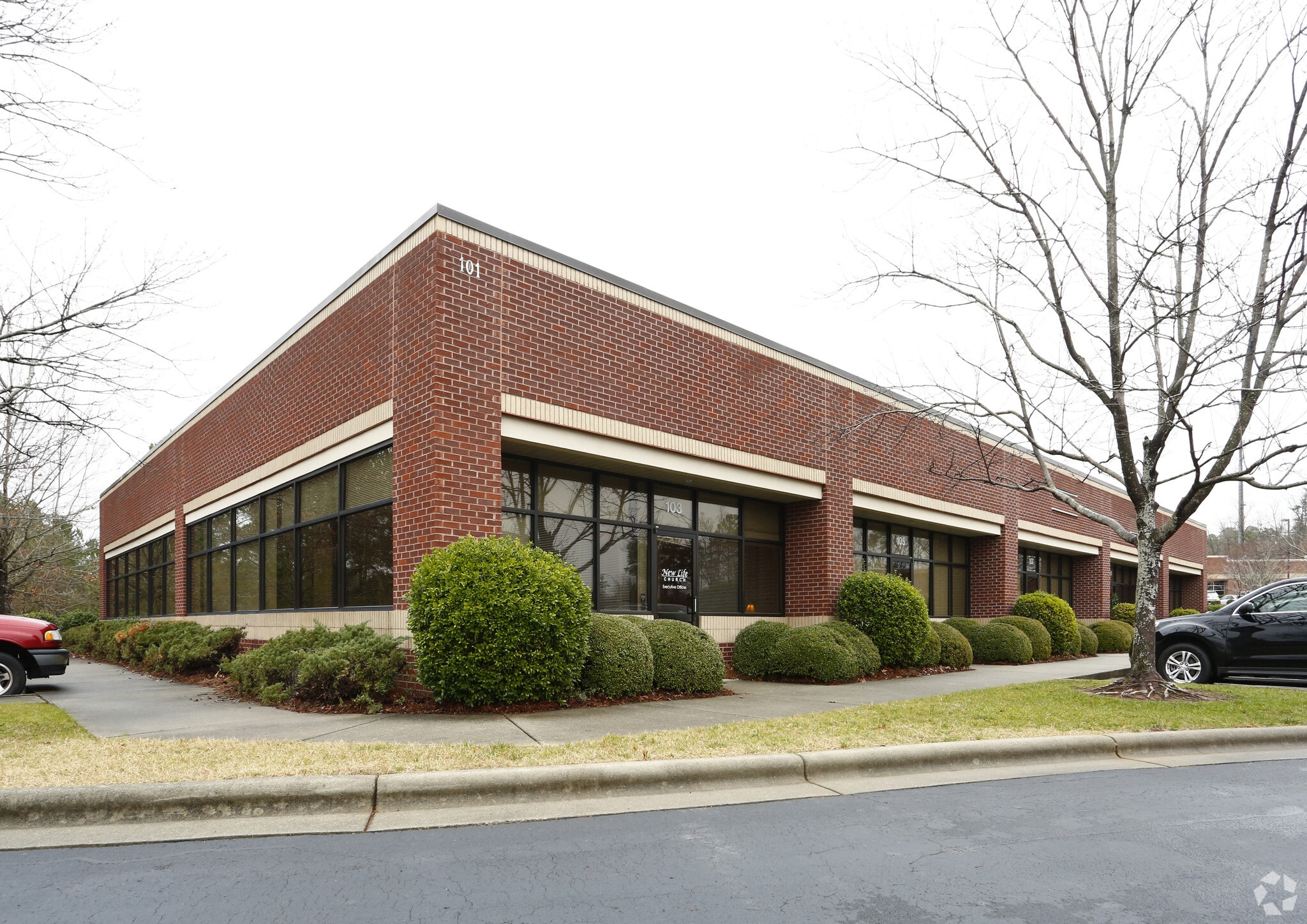 101 Towerview Ct, Cary, NC à louer Photo principale– Image 1 sur 13