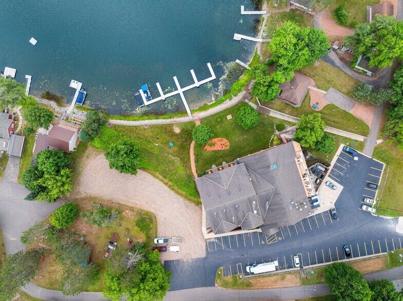 18398 Waubee Park Ln, Lakewood, WI à vendre - Photo de l’immeuble – Image 3 sur 41
