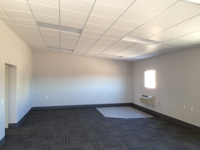 4562 E Mallory Cir, Mesa, AZ à louer - Photo intérieure – Image 2 sur 3