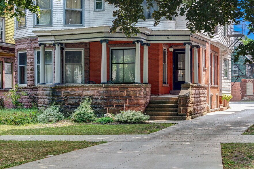 461 Linwood Ave, Buffalo, NY à vendre - Photo de l’immeuble – Image 2 sur 77