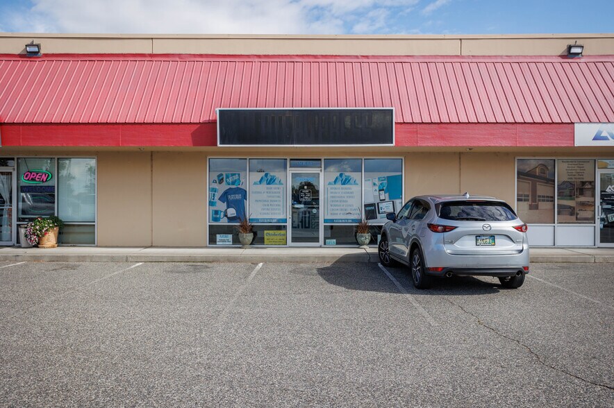 7201 W Clearwater Ave, Kennewick, WA à vendre - Photo principale – Image 1 sur 8