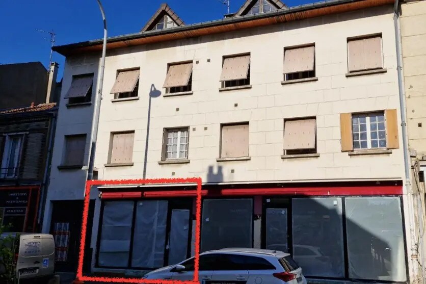 Local commercial dans Alfortville à louer Photo de l’immeuble– Image 1 sur 10