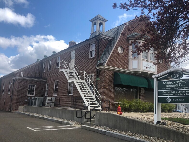 26 Broadway, North Haven, CT à louer - Photo de l’immeuble – Image 2 sur 4