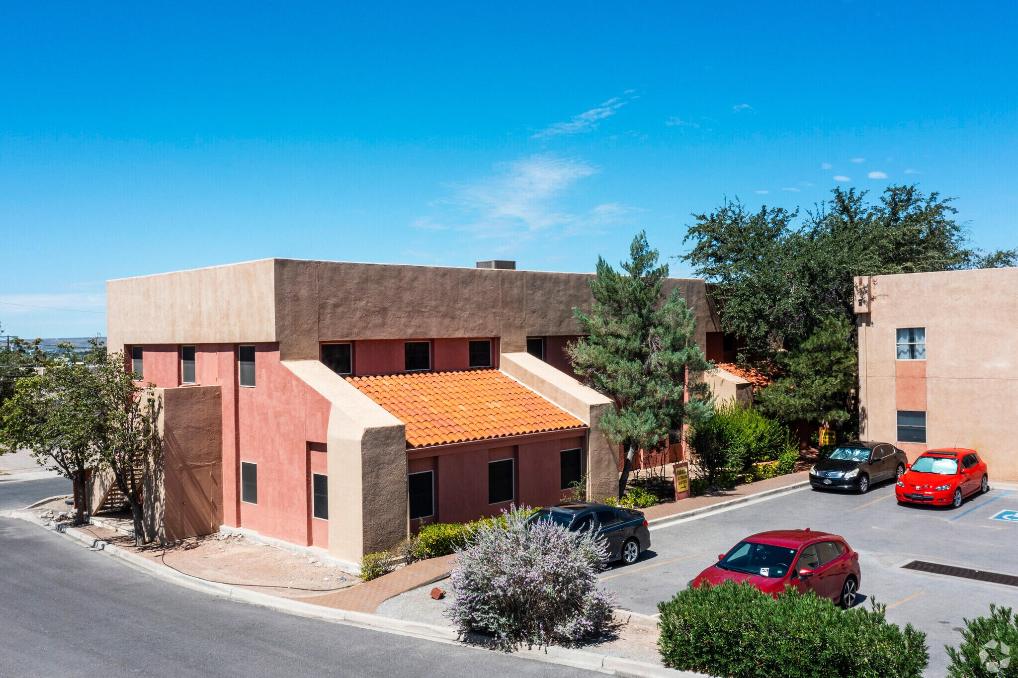 1990 E Lohman Ave, Las Cruces, NM à vendre Photo principale– Image 1 sur 28