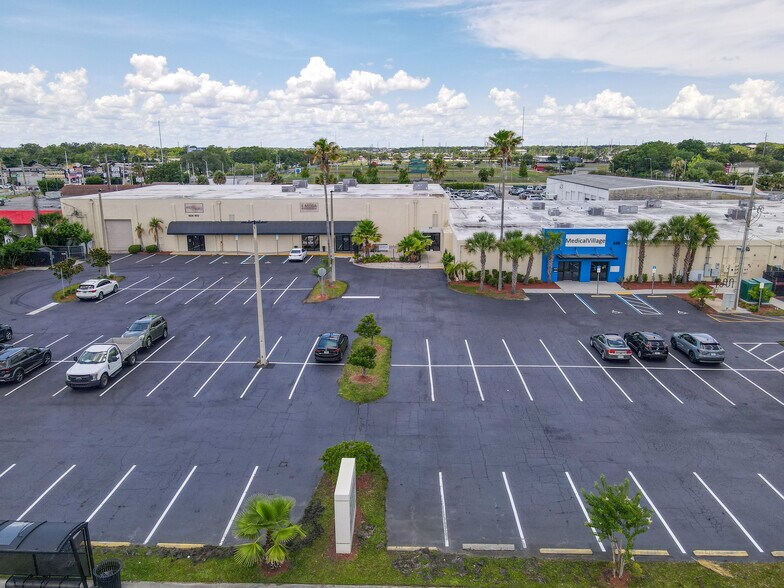 800-840 Mercy Dr, Orlando, FL à louer - Photo de l’immeuble – Image 3 sur 22