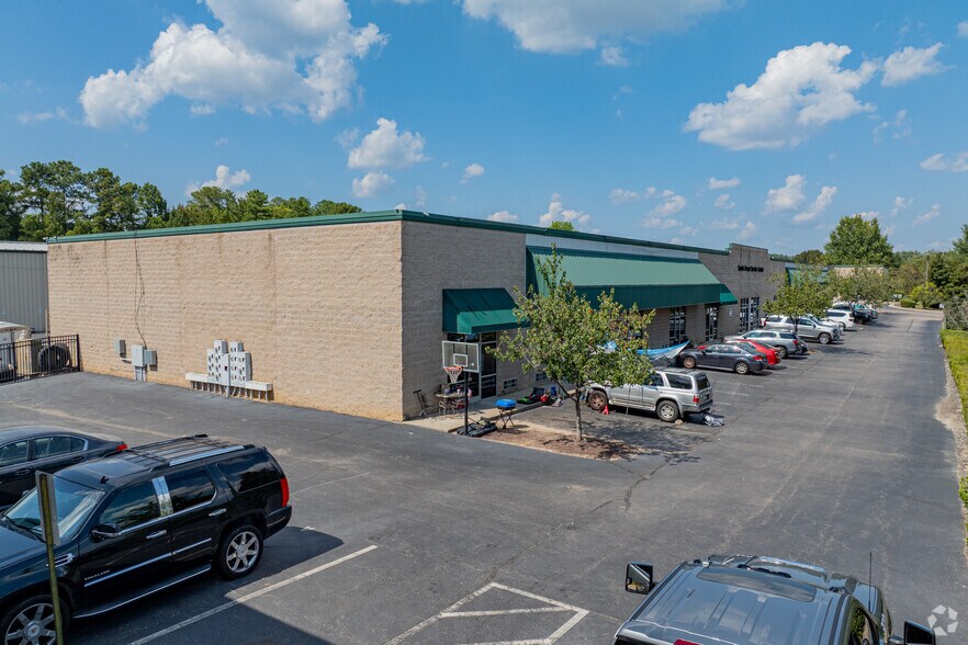 5103 Unicon Dr, Wake Forest, NC à vendre - Photo principale – Image 1 sur 22