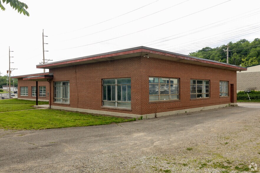 5253 Wooster Rd, Cincinnati, OH à louer - Photo principale – Image 1 sur 4