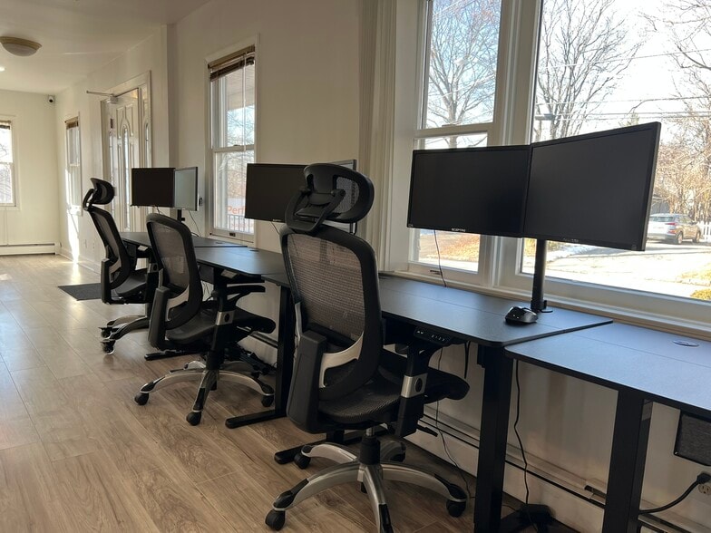 354 Kingston Rd, Parsippany, NJ à vendre - Photo de l’immeuble – Image 3 sur 33