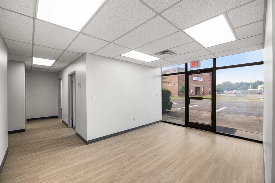 6750-6756 Buckles Cv, Memphis, TN à louer - Photo de l’immeuble – Image 3 sur 7