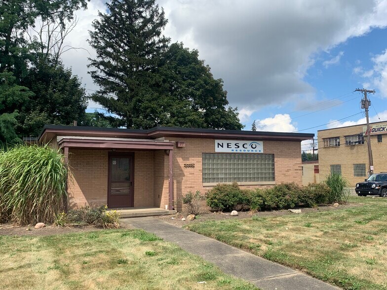 2719 Cleveland Ave NW, Canton, OH à vendre - Photo de l’immeuble – Image 1 sur 7